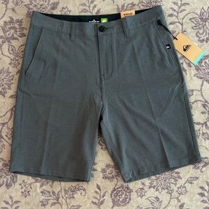 NWT Quiksilver Men's Charcoal Grey Amphibian Regular Fit Shorts W30/L20